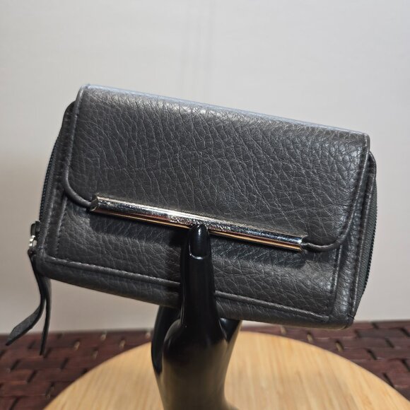 Enzo Angiolini Handbags - Enzo Angiolini Gray Faux Pebbled Leather Clutch Handbag Silver Hardware 3/4 Zip